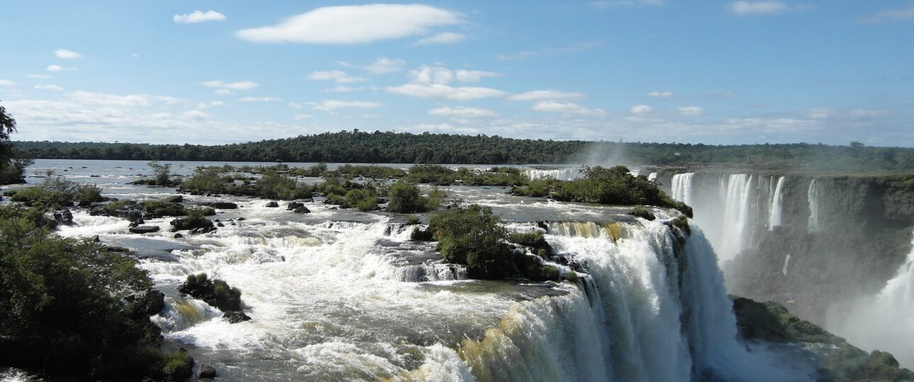 Flights to Foz do Iguaçu